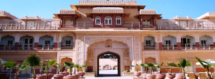 Chomu Palace Hotel - Chomu 01.jpg